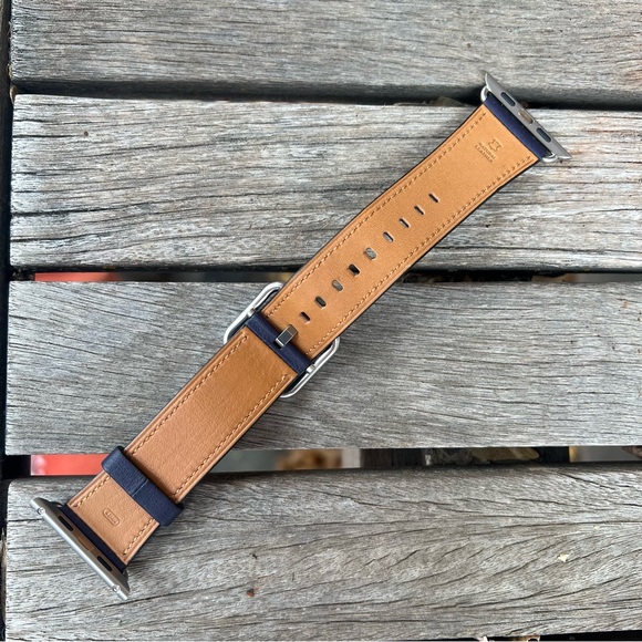 Classic Buckle for Apple Watch™ 42mm - Dark Aubergine Leather (No Longer Sold) - Picture 2 of 5